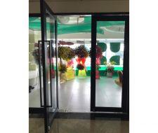 Cửa kính chống cháy