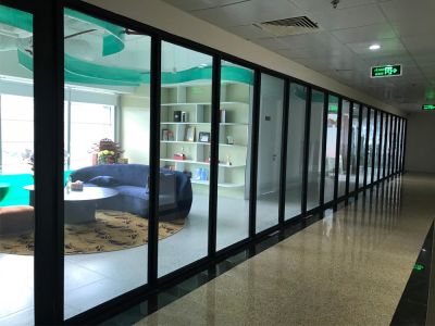 Cửa kính chống cháy